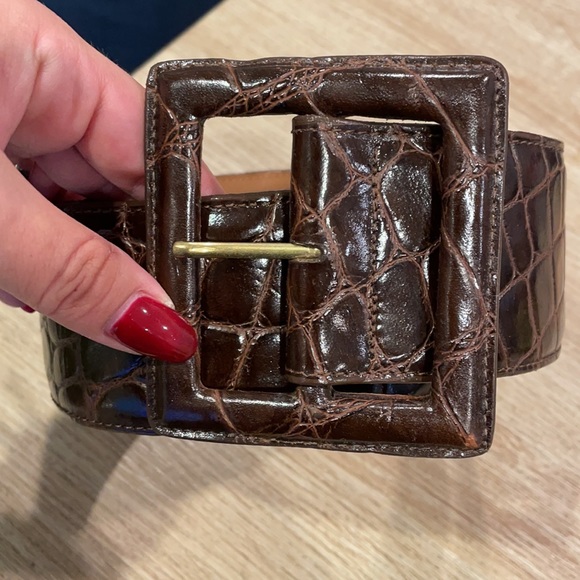 Coach genuine leather brown belt - barely worn! - Picture 2 of 6